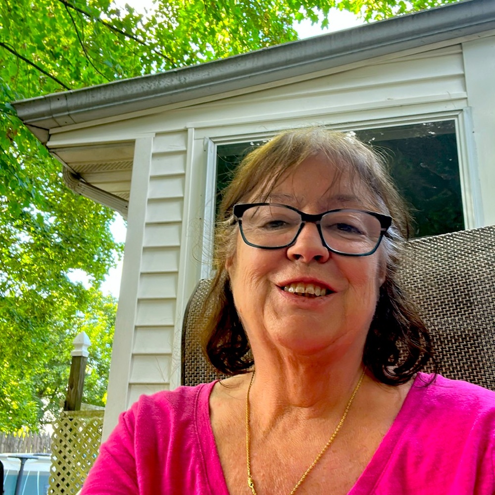 Meet your Posher, Deborah